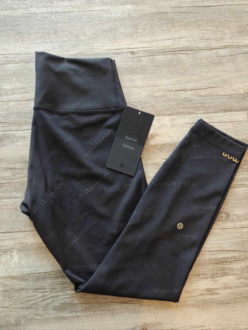 Lululemon Wunder Train High-Rise Tight 25" *Special Edition Embossed Lululemon - Picture 1 of 9
